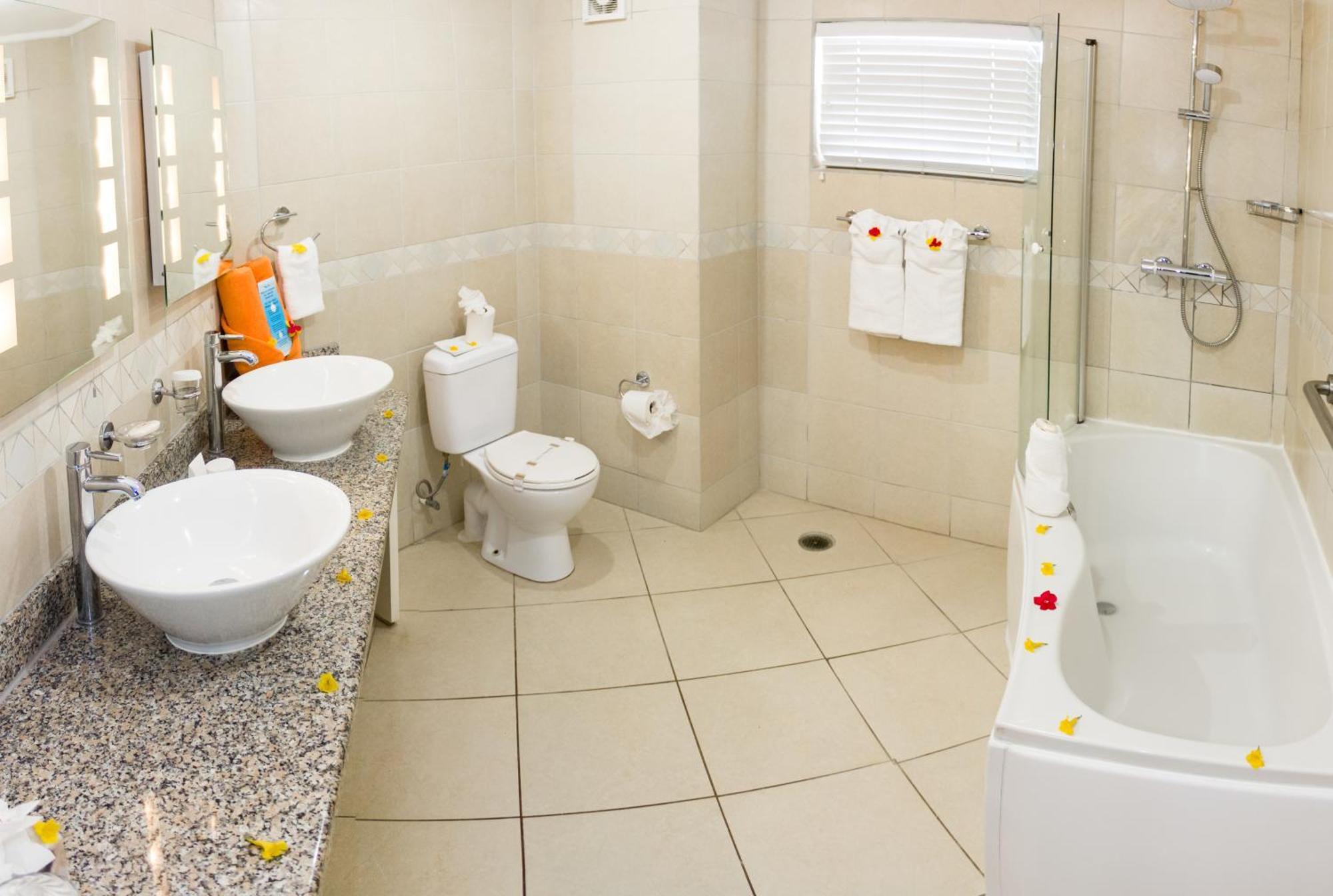 One Bedroom Suite Beach Front Double